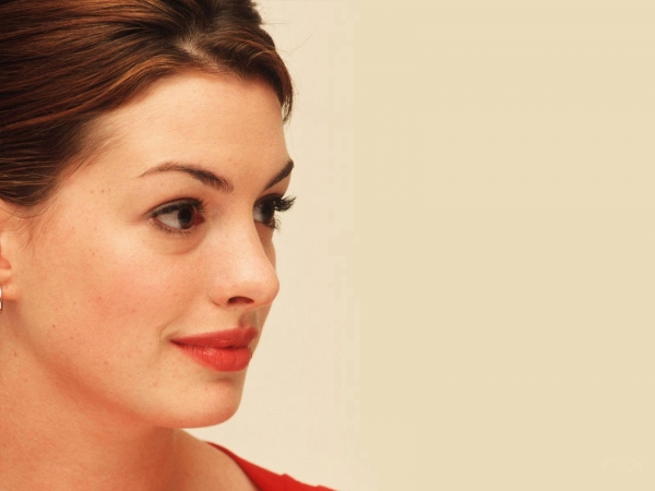 Anne Hathaway