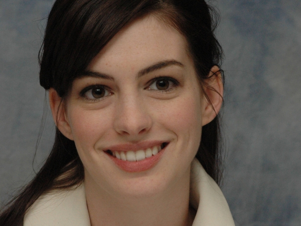 Anne Hathaway