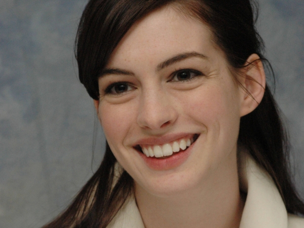 Anne Hathaway