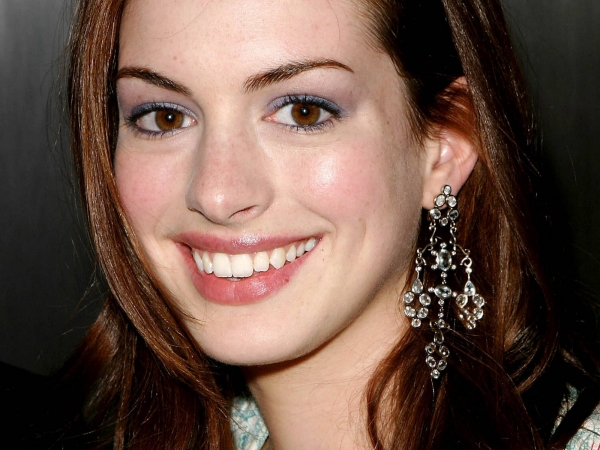 Anne Hathaway