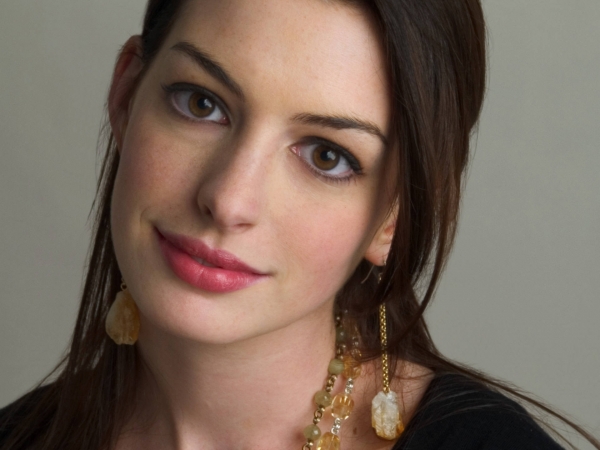 Anne Hathaway