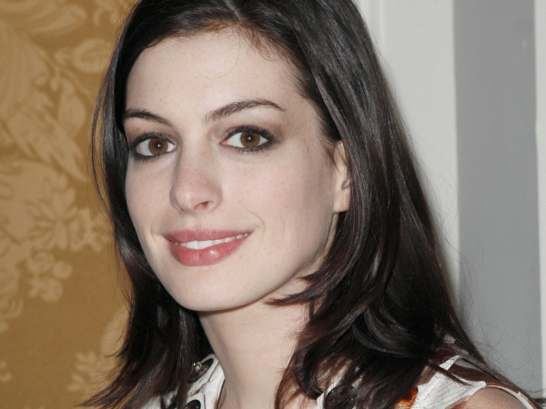 Anne Hathaway