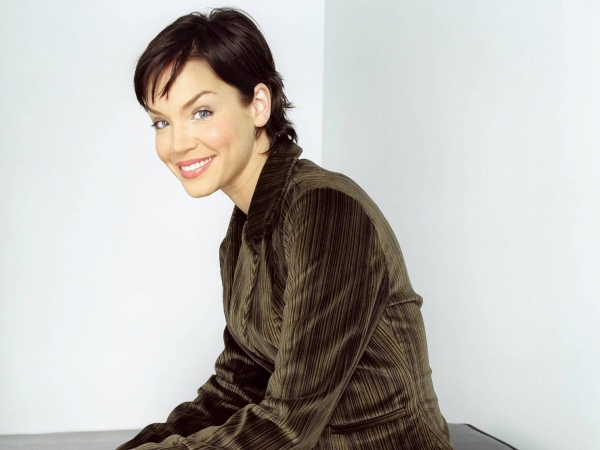 Ashley Scott