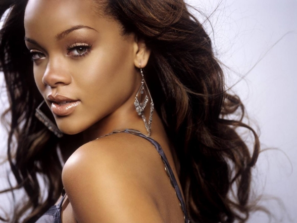Rihanna Fenty