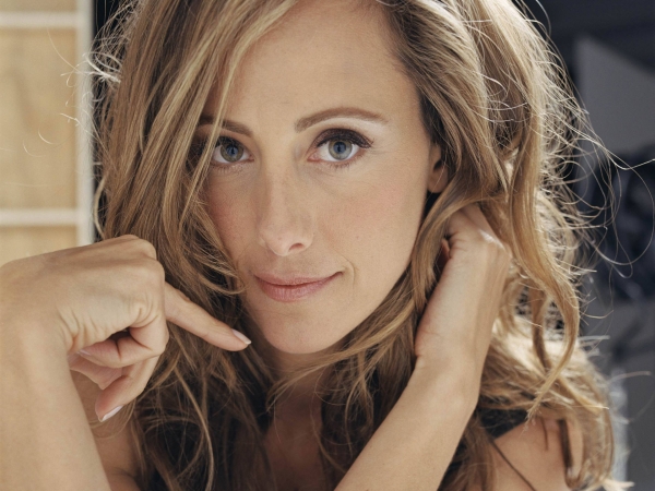 Kim Raver